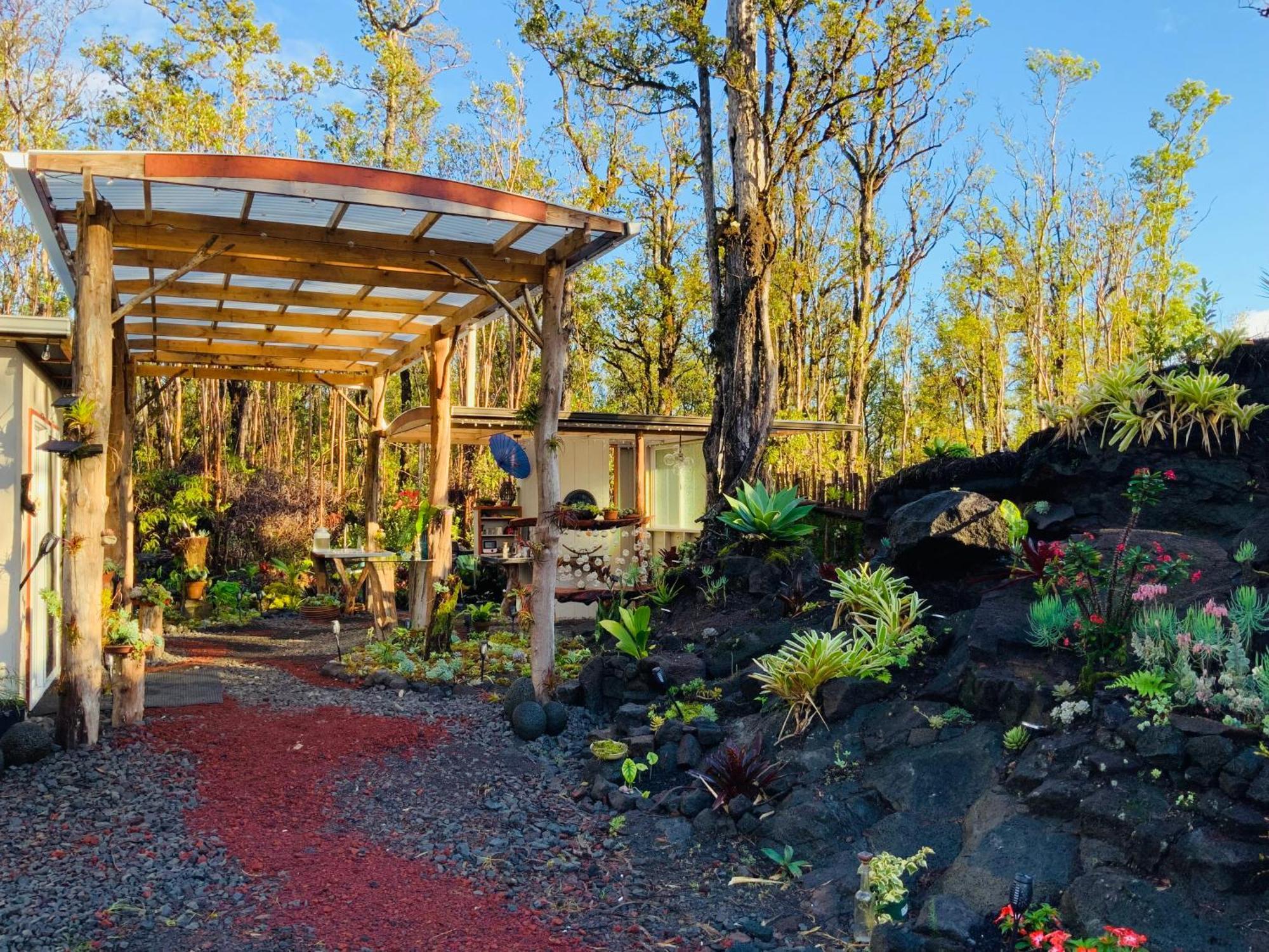 Exotic Garden Cottage At Amazing Volcano Fissure Mountain View Exterior foto